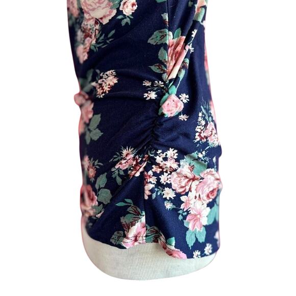 Womens Top Size Medium Maternity Tank Razorback Floral Baby Bump Pregnancy Mommy - Picture 4 of 7